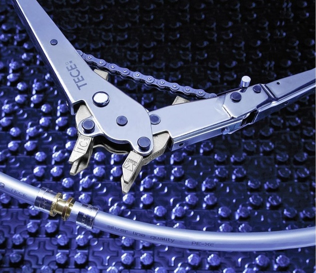 Tece: Schiebehülsentechnik für das Fußbodenheizungssystem Tecefloor.