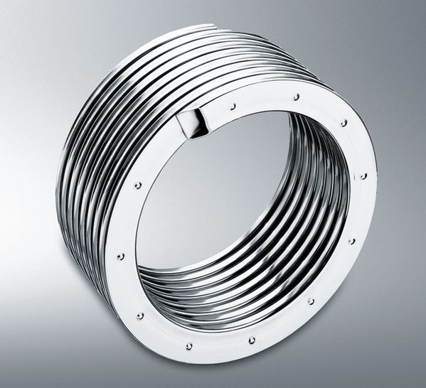 Inox-Radial-Wärmeübertrager aus Edelstahl Rostfrei für ein Vitodens Gas-Brennwertgerät. - © Viessmann
