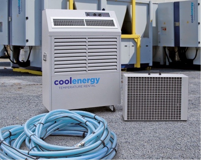 CoolEnergy: Split-Klima­gerät Cool Clima 6.7 mit Wasser-Glykol-Gemisch in den Verbindungsleitungen. - © CoolEnergy
