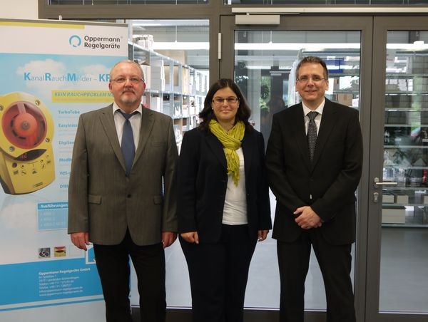 Michael Bachmann (Prokurist & Vertriebsleiter), Heike Dirmeier (Geschäftsführung Finanzen & Vertrieb), Dierk Astfalk (Geschäftsführung Technik) verantworten das operative Geschäft bei Oppermann Regelgeräte (v.l.).