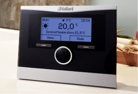 Vaillant: Funkregler calormatic 470f mit dem neuen Regler- und Bedienfeldkonzept.