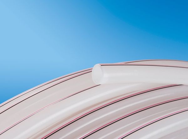 40 Jahre Uponor PE-X-Rohr: Eine weltumspannende Erfolgsgeschichte.