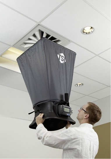 TSI: Volumenstrom-Messhaube AccuBalance 8380. - © TSI
 TSI: Volumenstrom-Messhaube AccuBalance 8380.