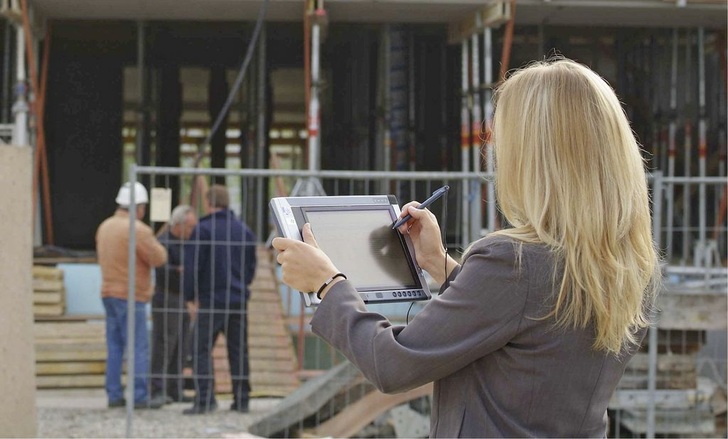 Abb. 1 Zu den treibenden Kräften des Cloud Computing zählt der mobile Einsatz von Hard- und Software.