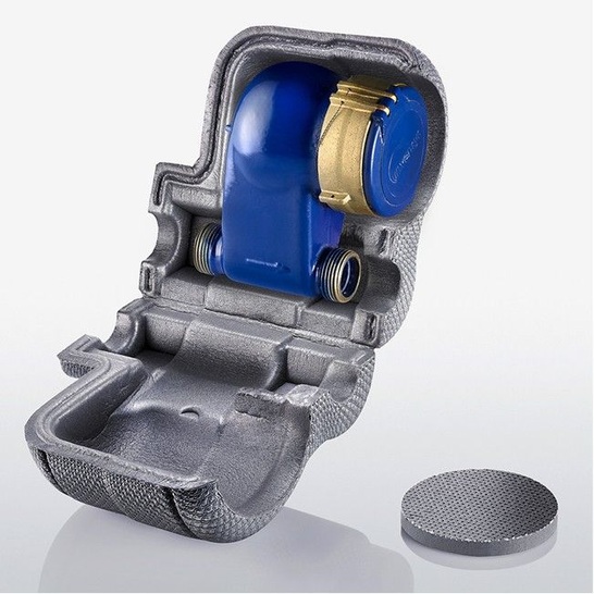 Isowa: Dämmschale vela[clip] für Steigrohr-Hauswasserzähler.