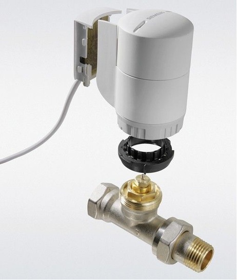 Siemens: Thermischer Acvatix-Stellantrieb mit Schließmaß-Adaption.