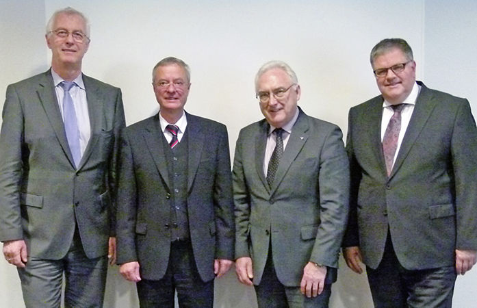 BDH (v.l.): Ex-Präsident Klaus Jesse, Hauptgeschäftsführer Andreas Lücke, Präsident Manfred Greis und VizePräsident Uwe Glock.