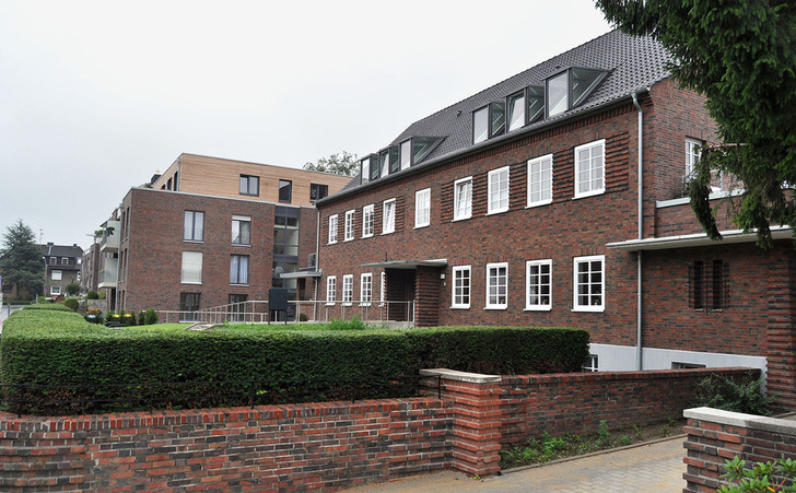 Abb. 1 Das Paulus-Haus: Liebevoll restauriert und energieeffizient saniert — das ehemalige „Klösterchen“ in Bottrop ist heute eine Seniorenresidenz.