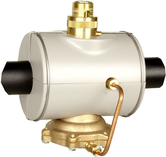 Eine EX-Box von GWK Kuhlmann dämmt eine Samson-Armatur.