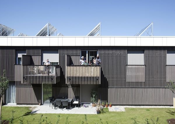 Mit dem Europäischen Architekturpreises 2012 prämiertes Wohnungsbauprojekt. - © Julia Knop, Hamburg
