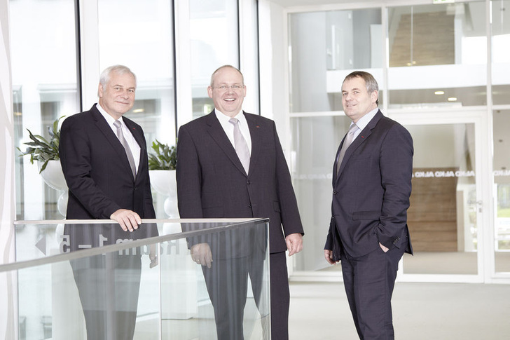 Carsten Stuck (Geschäftsführer der AL-KO Therm GmbH), Raymond Kober (Vorstand der AL-KO Kober AG) und Bernhard Müller (ab Februar 2013 neuer Unternehmensbereichsleiter von AL-KO Lufttechnik und Geschäftsführer der AL-KO Therm GmbH.