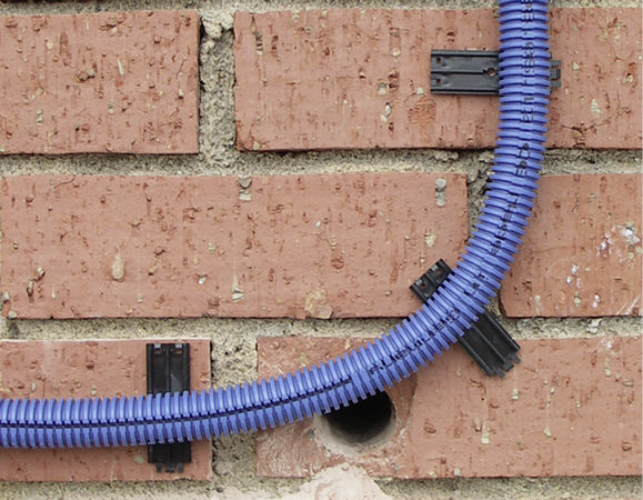 Fränkische: ReMo-click-System für die Elektroinstallation an Fassaden.
