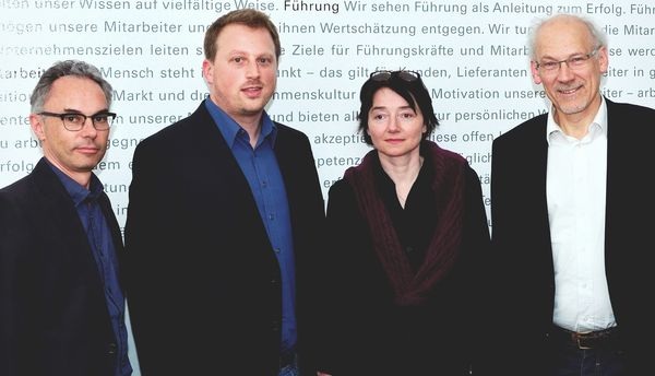 Die neuen Eigentümer von drexel und weiss (v.l.): Die Geschäftsführer Christof Drexel und Bernhard Rauter sowie die Geschäftsführer der Gebrüder Gasser Holding AG, Agnese Bronzini und Josias Gasser.