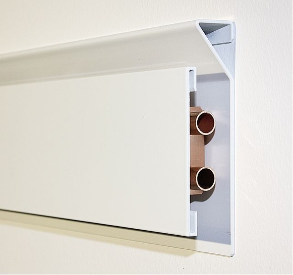 IVT: Schnitt durch die Sockelheizleiste.