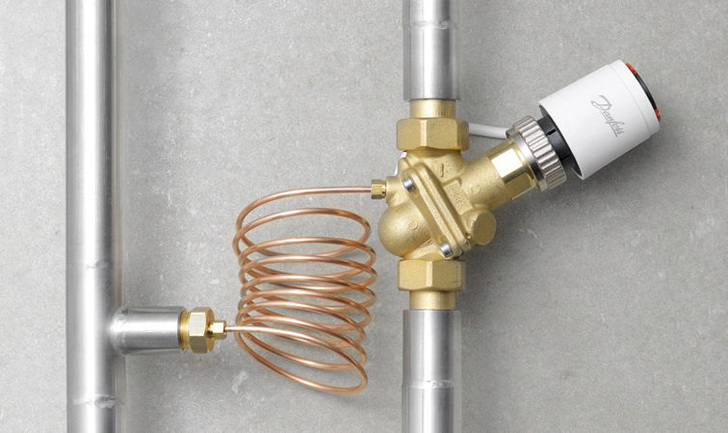 Danfoss AB-PM: Differenzdruckregler, Durchfluss­begrenzer und Zonenventil.