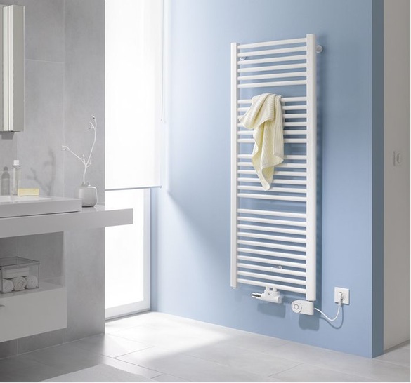 Designheizkörper Kermi Basic-50 mit Elektro-Zusatzheizung (FKS).
