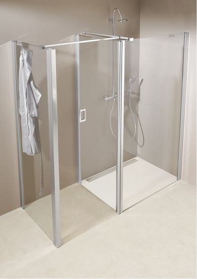 Roth: Glasdusche Cariba Room.