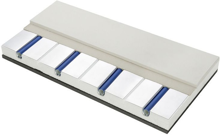 mfh systems: Modellaufbau LVS 10 mit Heizelement inklusive Systemrohr, Kontaktschicht (1 bis 2 mm) und Tragschicht (8 bis 9 mm). - © mfh systems
 mfh systems: Modellaufbau LVS 10 mit Heizelement inklusive Systemrohr, Kontaktschicht (1 bis 2 mm) und Tragschicht (8 bis 9 mm).