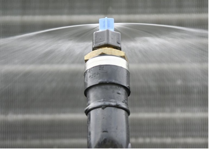 Güntner: Sprühdüse des Besprühungssystems HydroSpray.