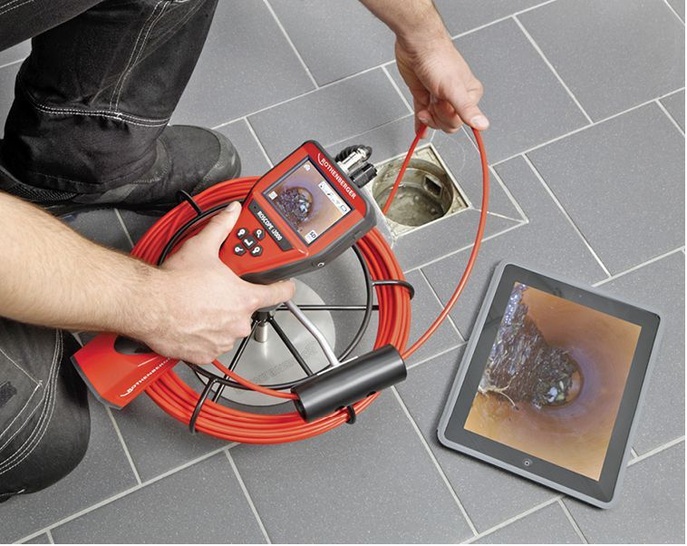 Rothenberger: Inspektionskamera ­Roscope i2000 mit integriertem WiFi-Sender.