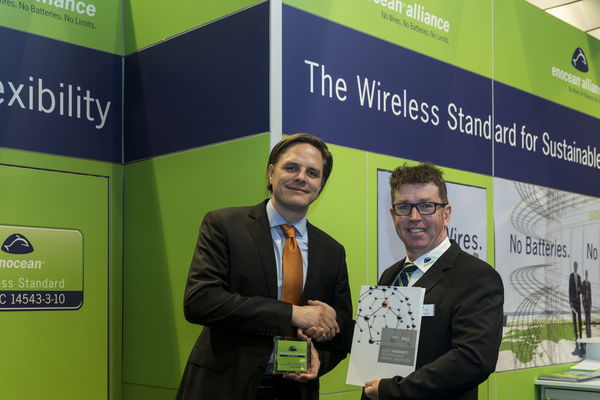 Til Landwehrmann, Geschäftsführer der EEBus Initiative, und Graham Martin, Chairman der EnOcean Alliance.