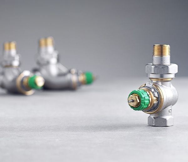 (c) Danfoss