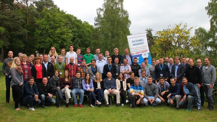 Teilnehmer des 13. QM-Klausurwochenende “Planer am Bau“ im Mai 2014. - © QualitätsVerbund Planer am Bau
 Teilnehmer des 13. QM-Klausurwochenende “Planer am Bau“ im Mai 2014.