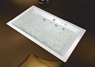 



Kaldewei: Conopool mit Whirlsystem. 
