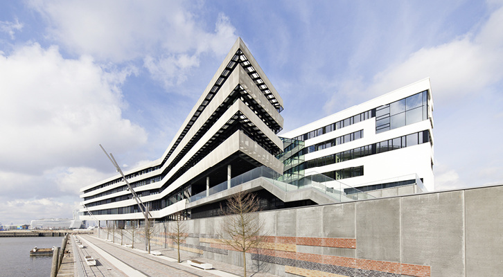 <p>
</p>

<p>
<span class="GVAbbildungszahl">1</span>
 Hafen City Universität (HCU) Hamburg, Ansicht Ost. 
</p> - © Bild: CODE UNIQUE

