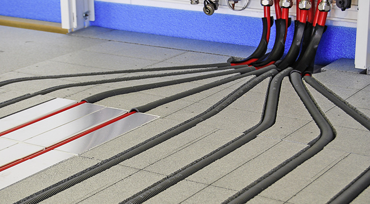 



1
 Durch die Verlegung durchlaufender Zuleitungen in den Wellschutzrohren (WSR) der Systemelemente WSR lässt sich ihre „ungeregelte“ Wärmeabgabe in den durchlaufenen Räumen deutlich vermindern.
