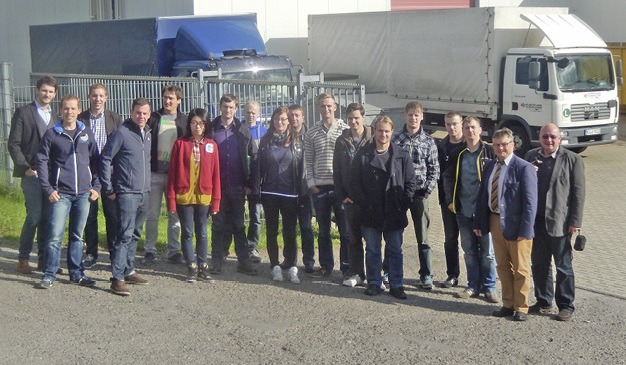 



Teilnehmer der 20. TGA-Exkursion des 4. und 6. Semesters TGA an der HTW Dresden (FH). 
