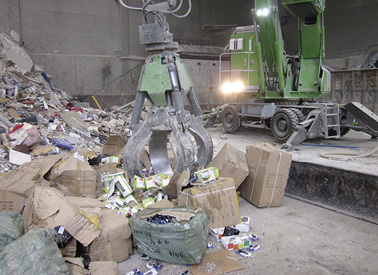 



Vernichtung gefälschter Brausen im Hamburger Hafen. 
