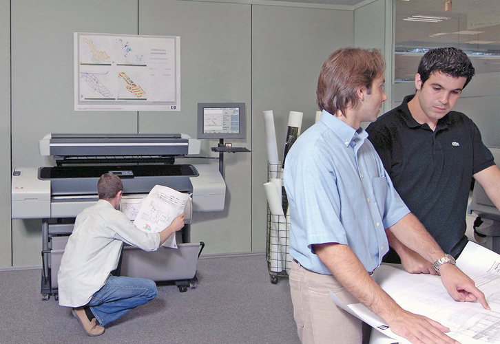 



1
 Großformatige Ausgabegeräte gehören in vielen Planungsbüros zur Standardausstattung. 
