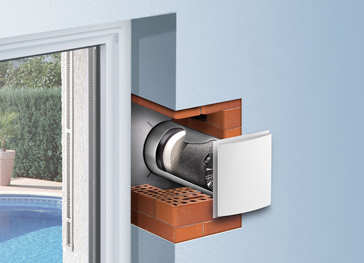 
1
 Das Leistungsniveau dezentraler Lüftungssysteme entspricht heute bis hin zum Grad der Wärmerückgewinnung über Keramikmodule durchaus dem Niveau zentraler Lüftungsanlagen. So können die DIN-1946-6-Lüftungsstufen auch nachträglich mit vergleichsweise geringem Kostenaufwand realisiert werden. 



