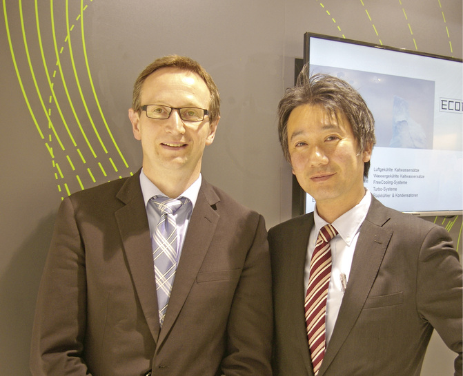 <p>
</p>

<p>
<span class="GVAbbildungszahl">1</span>
 Takashi Sugiyama (rechts), Fujitsu-Entwicklungsleiter Wärmepumpen weltweit, und Tomas Prigge, Produktmanager Wärmepumpen bei Fujitsu Europe, analysierten im Rahmen der ISH die aktuellen Marktentwicklungen bei Wärmepumpen. 
</p> - © Bild: Fujitsu

