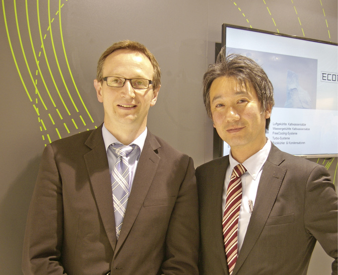 



1
 Takashi Sugiyama (rechts), Fujitsu-Entwicklungsleiter Wärmepumpen weltweit, und Tomas Prigge, Produktmanager Wärmepumpen bei Fujitsu Europe, analysierten im Rahmen der ISH die aktuellen Marktentwicklungen bei Wärmepumpen. 
