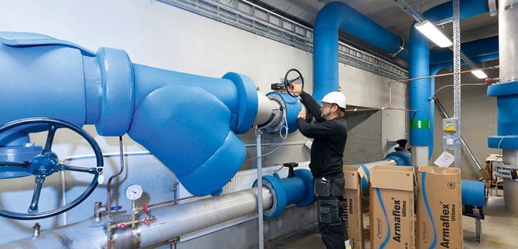 



1
 Dämmung mit Armaflex Ultima im Krankenhaus Uppsala, Schweden. In einigen europäischen Ländern dürfen aus Sicherheitsgründen für bestimmte Gebäude nur noch technische Dämmstoffe mit geringer Rauchentwicklung eingesetzt werden. 
