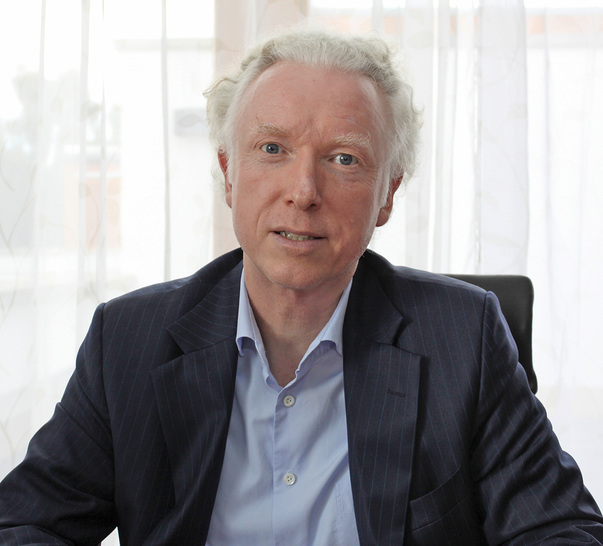 



1
 Dr. Peter Backwinkel: „Durch ausschließlich planerische Maßnahmen kann ein Gebäude nicht frei von Elektrosmog sein.“ 
