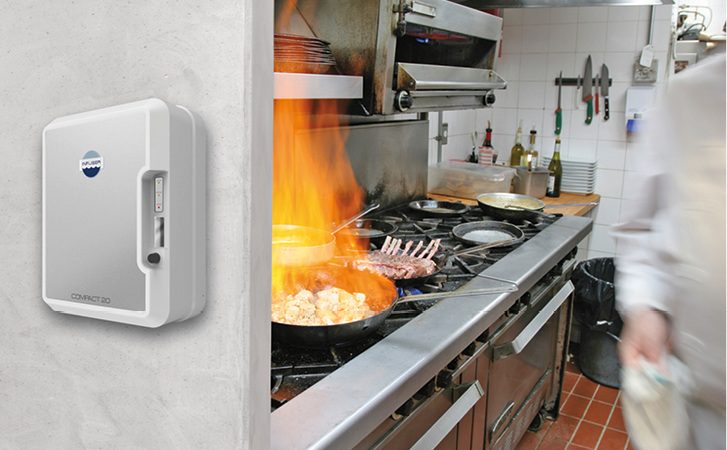 



1
 Ozongenerator Compact20 von Infuser: Ein wesentlicher Vorteil des Systems bei der Reinigung von Küchenabluft ist, dass es ohne Umbaumaßnahmen nachträglich installiert werden kann. Der Ozongenerator kann über einen bis zu 40 m langen Teflonschlauch räumlich getrennt von der Ozonlanze installiert werden. 
