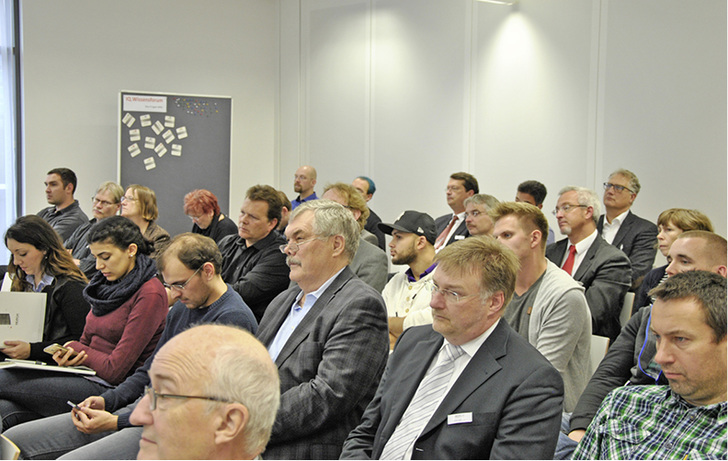 



1
 „Das IQ.Wissensforum stellte sehr gute Infos und Materialien aus dem Themenbereich der Gebäudeautomation zur Verfügung. Für die Bearbeitung von Berechnungen nach EnEV und DIN V 18 599 sind sie eine sehr gute Hilfestellung. Die Teilnahme hat sich deshalb sehr gelohnt.“ Sonja Hüther, Ingenieurbüro Krämer. 
