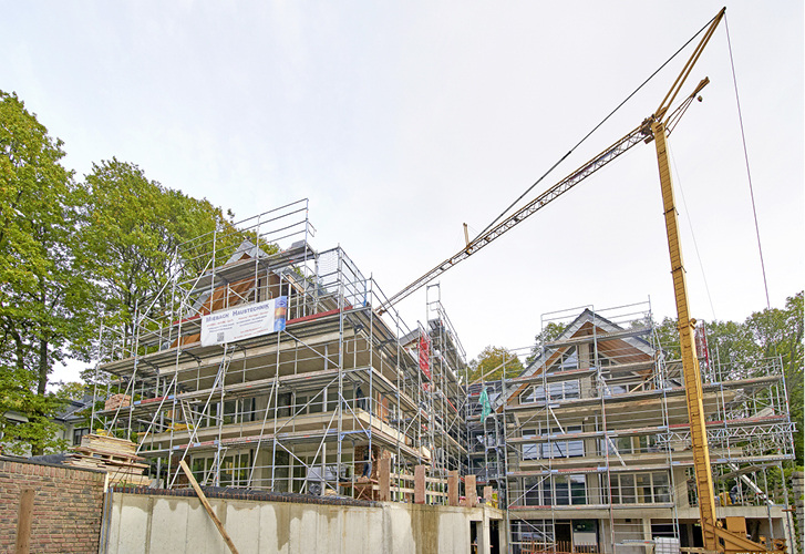 



1
 In Mehrfamilienhäusern ist der bauliche Brandschutz ein „brenzliges Thema“, gerade bei den immer knapper werdenden Schächten. 
