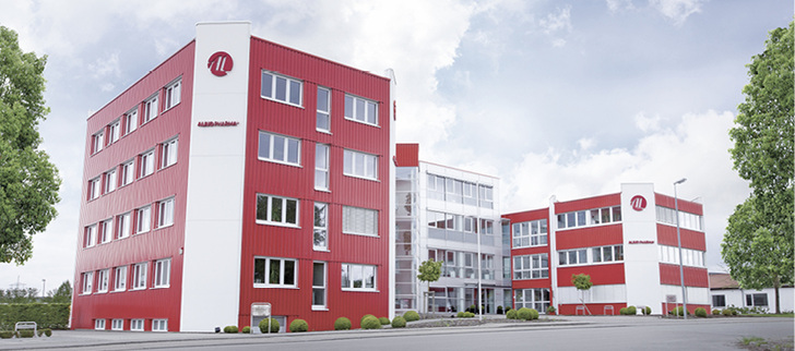 <p>
</p>

<p>
<span class="GVAbbildungszahl">1</span>
 Aliud Pharma hat einen Trakt ihres Unternehmenssitzes in Laichingen umfangreich modernisiert. 
</p> - © Mitsubishi Electric

