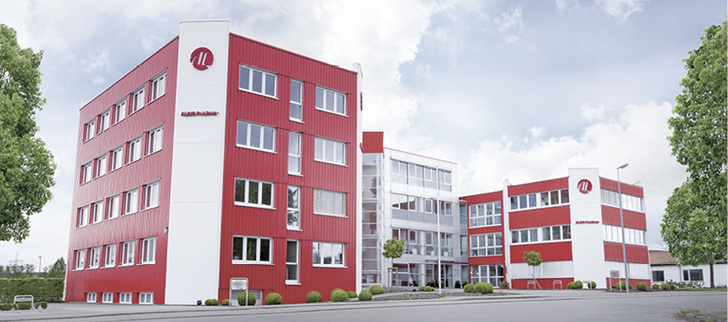 



1
 Aliud Pharma hat einen Trakt ihres Unternehmenssitzes in Laichingen umfangreich modernisiert. 
