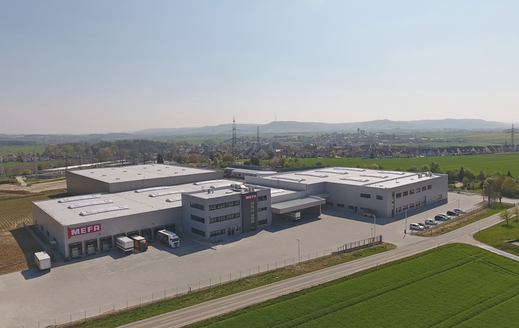 Das neue Produktions- und Logistikzentrum von Mefa. - © Mefa
