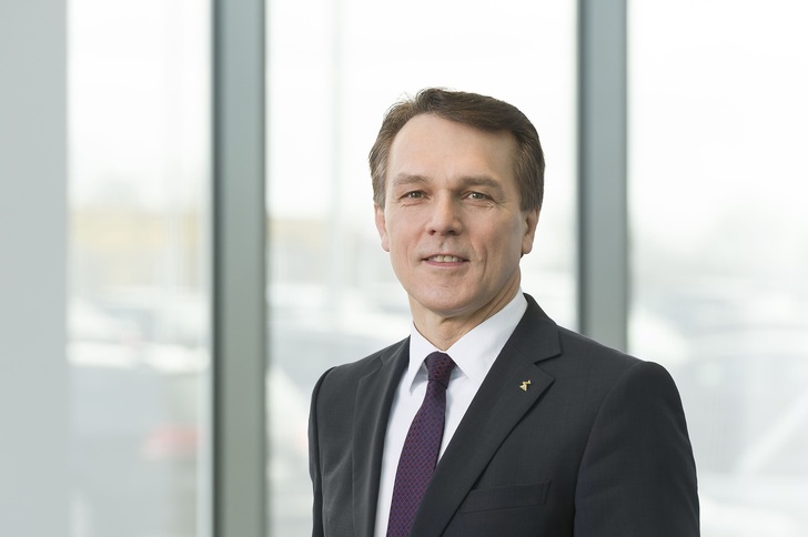 Der Vorstandsvorsitzende Peter Fenkl freut sich, dass Ziehl-Abegg erstmals mehr als eine halbe Mrd. Euro Umsatz binnen eines Jahres erzielt. - © Ziehl-Abegg
