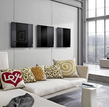 



wodtke: feel warm black. 
