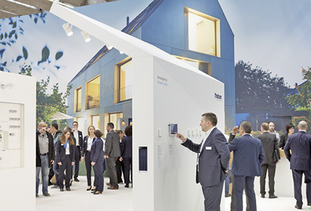 



Zur Light + Building kamen über 220 000 Fachbesucher. 
