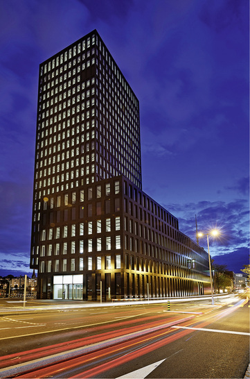 



1
 Städtebauliche Nachverdichtung mit funktionalem, architektonischem und ökologischem Anspruch: Der Grosspeter Tower in Basel. 
