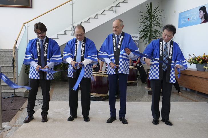 Eröffnungszeremonie der Panasonic-Wärmepumpenproduktion in Pilsen.