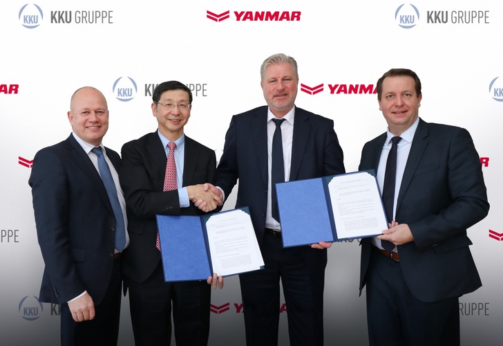 Peter Aarsen (Präsident Yanmar Europe BV), Tetsuya Yamamoto (CEO Yanmar Energy Systems Co. LTD), Oliver Eschenfelder (CEO KKU-Gruppe), Sven Schwarze (Geschäftsführer KKU Concept GmbH). - © Yanmar CE Holdings GmbH
